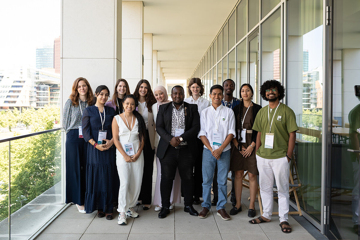IKI invites youth delegation to climate conferences in Berlin and Bonn ...