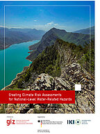 Cover Publikation "Creating Climate risk assessments fot national-level water related hazards"
