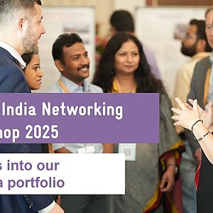 Video Thumbnail mit Menschen, die miteinander diskutieren