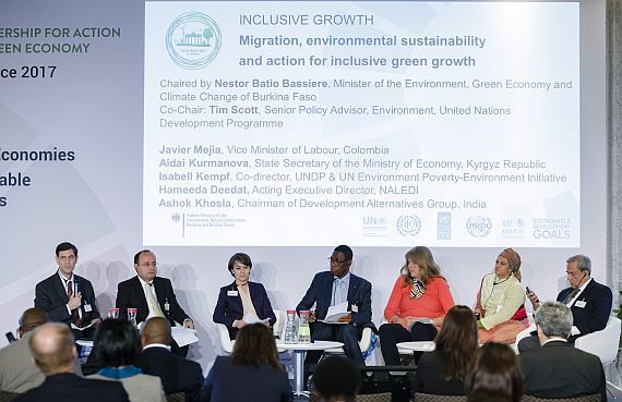 Another discussion forum addressed the topic of ‘Migration, environmental sustainability and action for inclusive green growth’. Photo: © BMUB/Thomas Trutschel