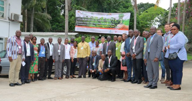 Participants at the ValueES regional workshop in Abidjan; Photo: CSRS.