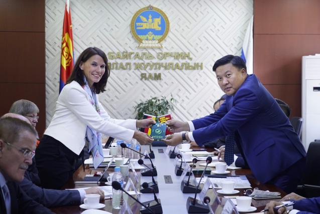 State Secretary Rita Schwarzelühr-Sutter and the Minister for Environment and Tourism of Mongolia; Photo: Mongolian Ministry for Environment and Tourism