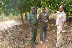 A team of NCRC's wildlife officers explaining the social and environmental benefits of REDD+ in Ghana; picture: Rebecca Asare, Forest Trends.