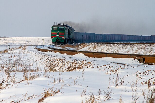 Kazakhstan’s Economy is still mainly fossil extractive industry driven. The country’s infrastructure is highly vulnerable to the impact of climate change. Photo: Alexandr Yermolyonok