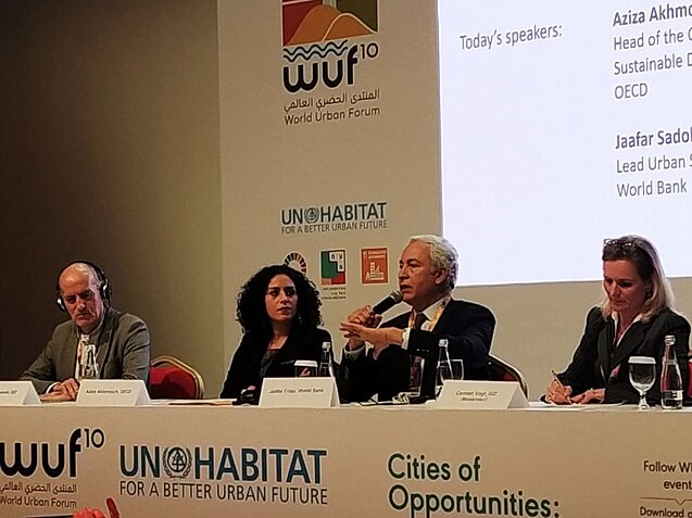 Cities share responsibility with national governments and we need place-based responses. Urban experts, practitioners and civil society discuss at the 10th World Urban Forum in Abu Dhabi. Photo: GIZ