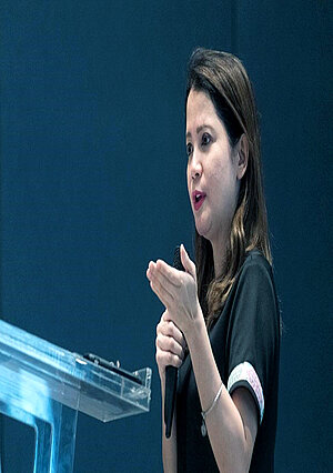 Die Staatssekretärin für Verwaltung, Agrarwirtschaft, Marketing und Regionalentwicklung, Bernadette Romulo-Puyat, hielt auf der Eröffnungsveranstaltung den ersten Plenarvortrag; Foto: ©WWF.