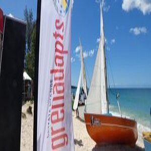 Grenadapts-Flagge am Strand von Grenada; Foto: GIZ