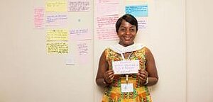 Astrid Ntanga aus der Demokratischen Republik Kongo, Teilnehmerin am jüngsten Süd-Süd-Wissenstransfer zu REDD+ Safeguards, der in Accra, Ghana, stattfand. Foto: UN-REDD Programmt